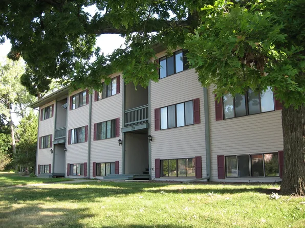 726 Grand Ave, Waukegan, IL 60085