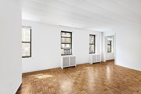 1st image of 231 Lafayette St APT 2