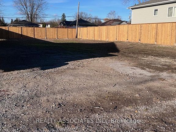 5th image of 346 Miami Dr