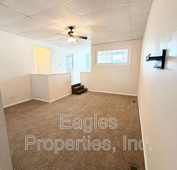 103 N Center St #E — Photo 5
