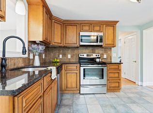 188 Hillard Ave, Warwick, RI 02886