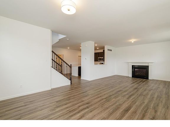 2nd image of 17011 Main St