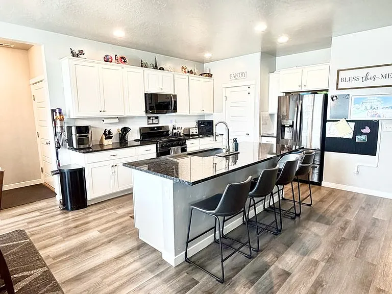 13835 S Baroque Ave — Photo 4