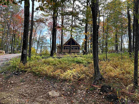 2nd image of 600 Forest Cabin Rd