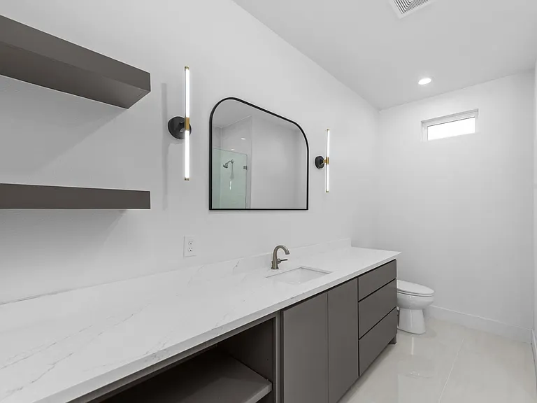 2314 Barbee St — Photo 16
