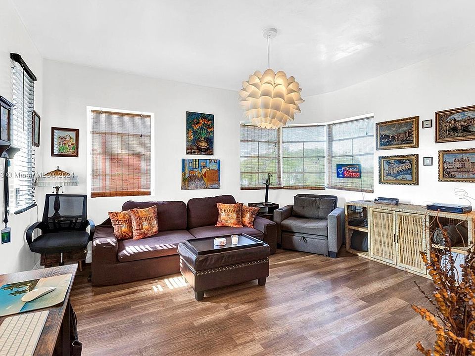 1st image of 1225 Euclid Ave APT 3