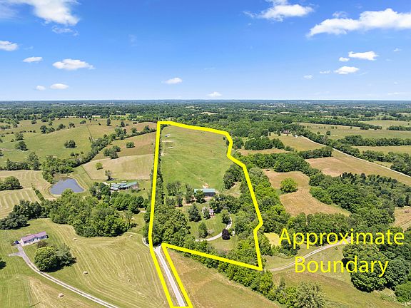 3rd image of 82 Windy Ridge Ln