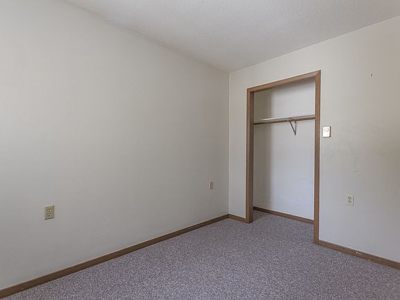 4th image of 203 Gabrielson Dr #13