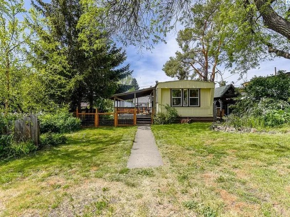 205 N C St, Albion, WA 99102