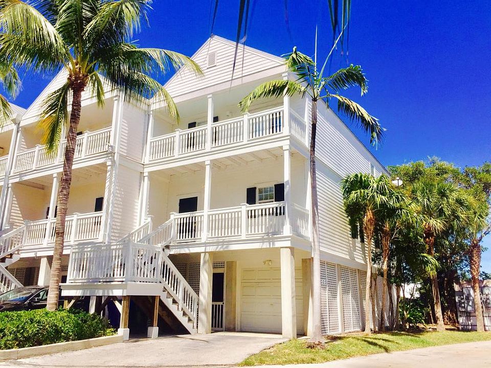 1st image of 3029 N Roosevelt Blvd APT 35