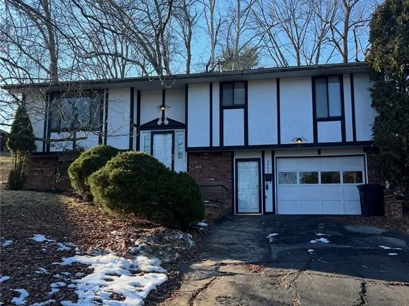 2805 Morningside Ave, Parkersburg, WV 26101