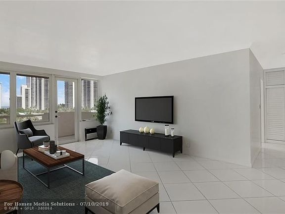 3rd image of 3233 NE 34th St APT 712A