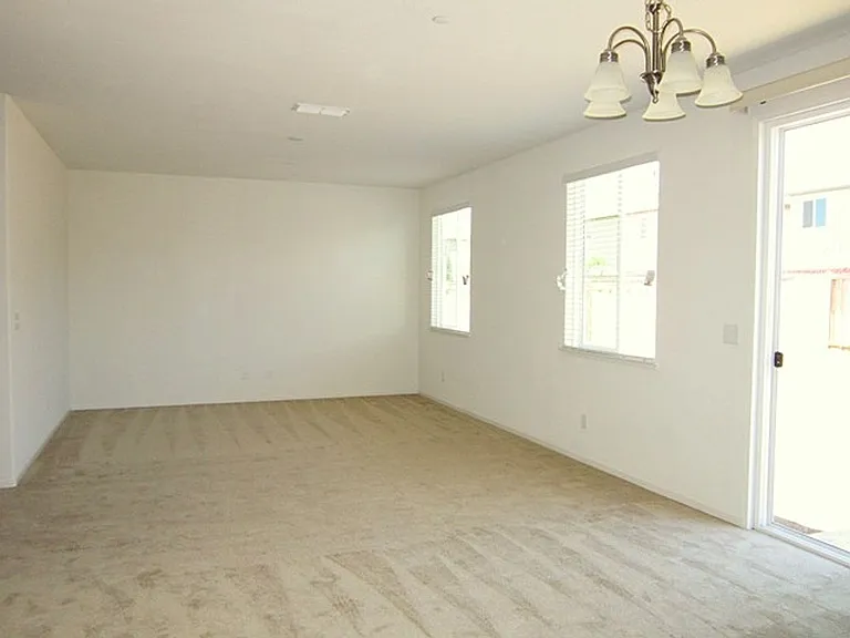 2554 Pine Brook Dr — Photo 12