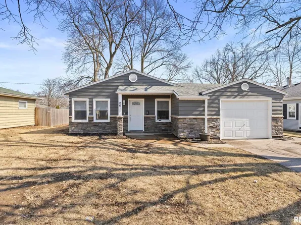2611 Washington St, Davenport, IA 52804