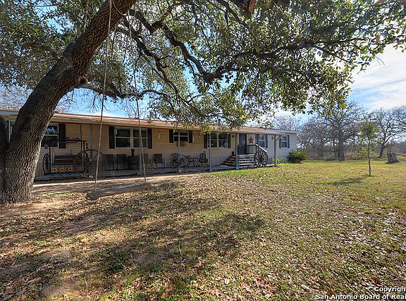 2nd image of 4414 County Road 331