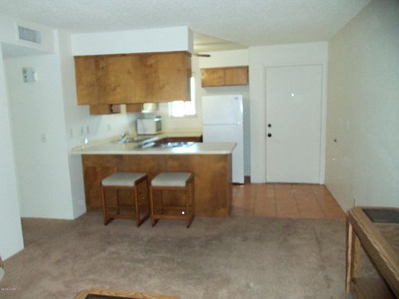 4th image of 276 Lake Havasu Ave S APT C2