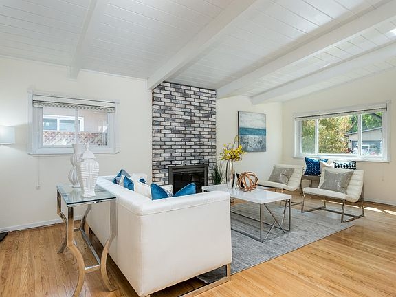 4th image of 47 Lorelei Ln