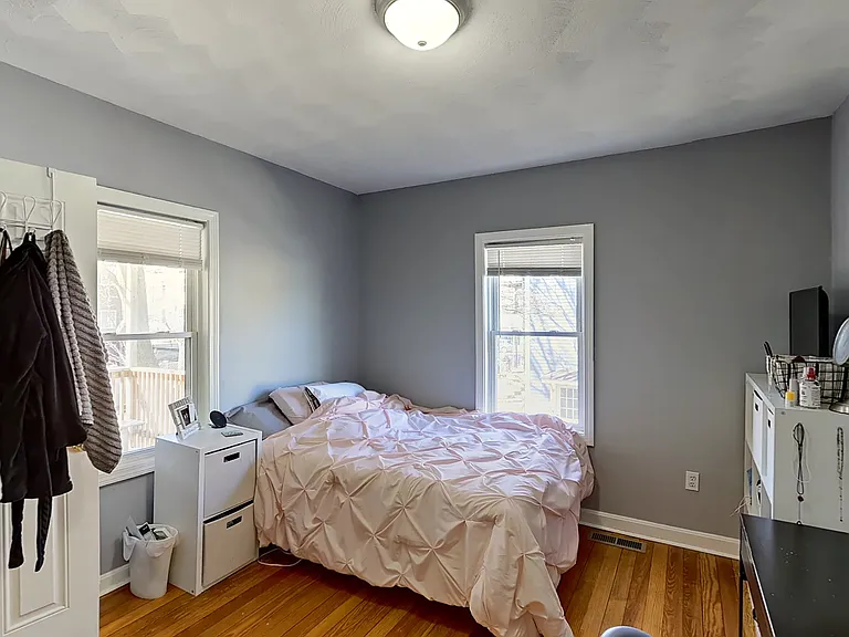 50 Derby St — Photo 8