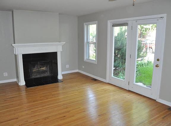 4th image of 3328 N Bell Ave #1