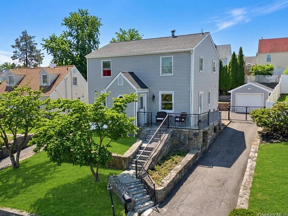 1st image of 115 Young Avenue