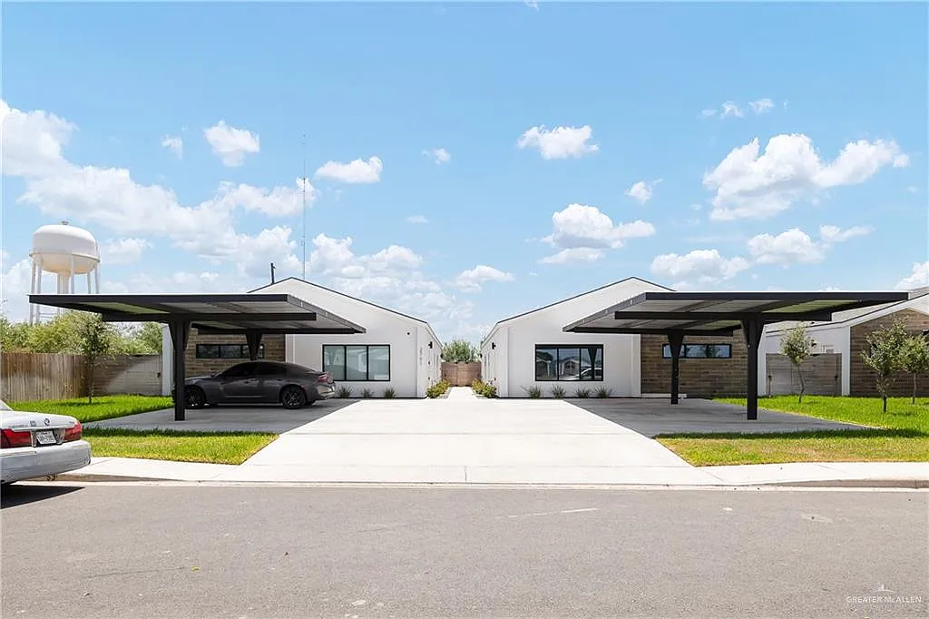 2 bed, 2.0 bath, 1080 sqft, $1,200 — Photo 1