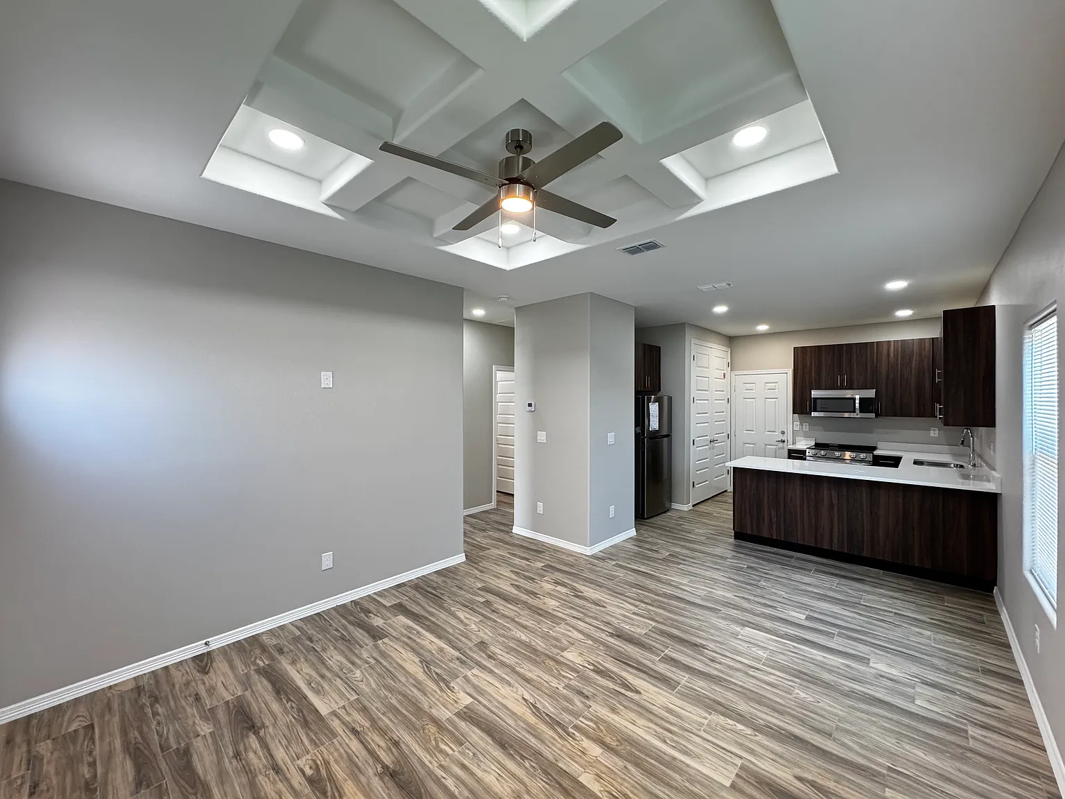 2 bed, 826 sqft, $1,100 — Photo 4