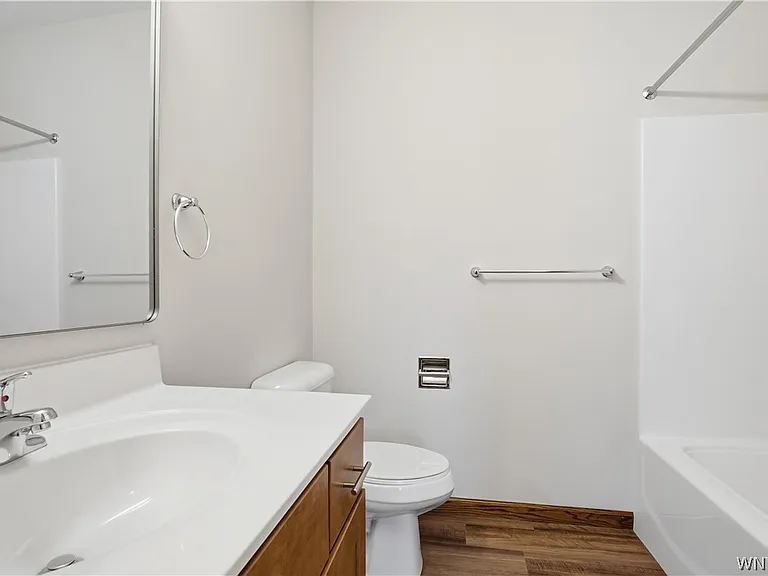 1130 Orchard Park Rd — Photo 13
