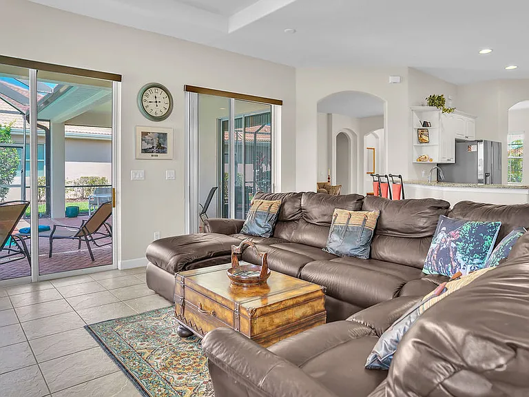 257 Montelluna Dr — Photo 17
