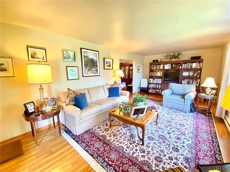 2nd image of 63 Crosshill Dr