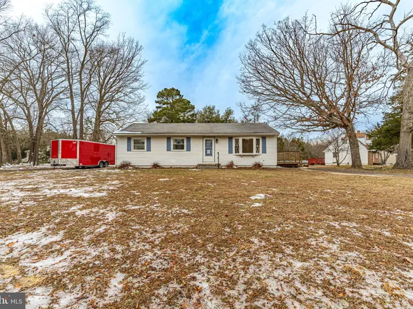 26195 Independence Dr, Mechanicsville, MD 20659