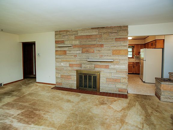 133 harper creek dr-105