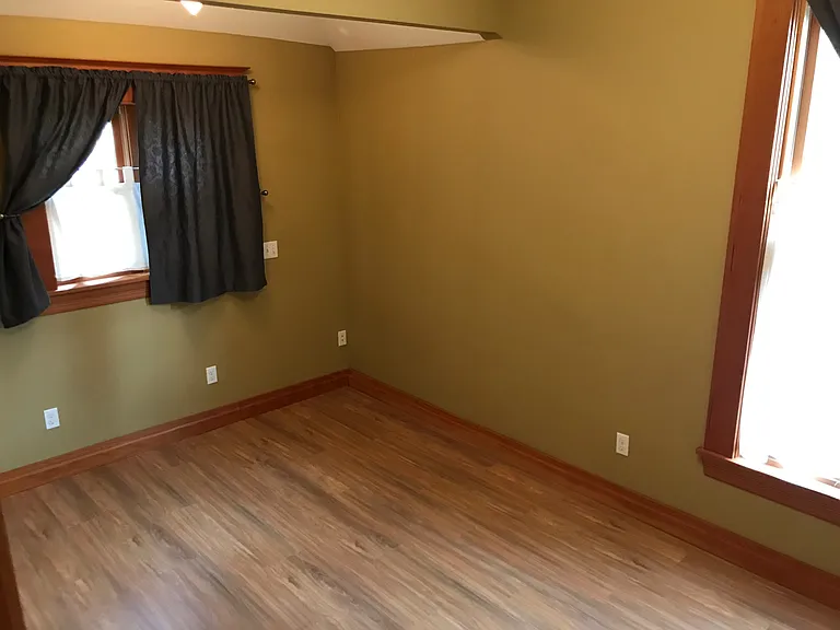 249 N Ivy St — Photo 10