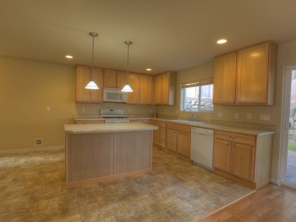 3rd image of 21061 Nordby Dr NW