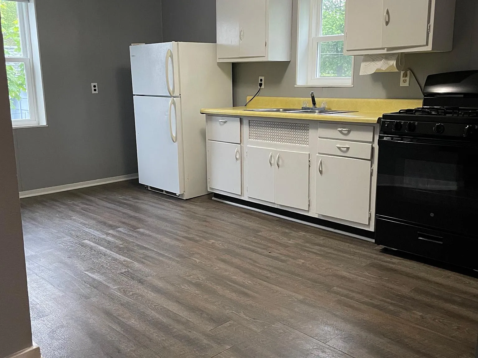 315 S Superior St — Photo 1