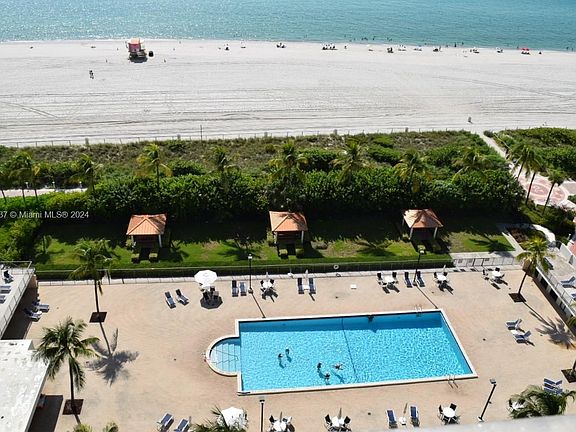 5th image of 2625 Collins Ave APT 1606