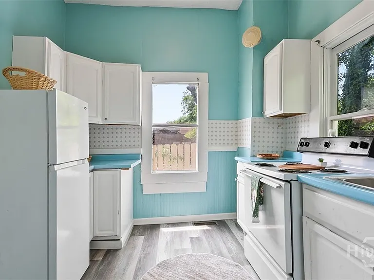917 Elliott Ave — Photo 17