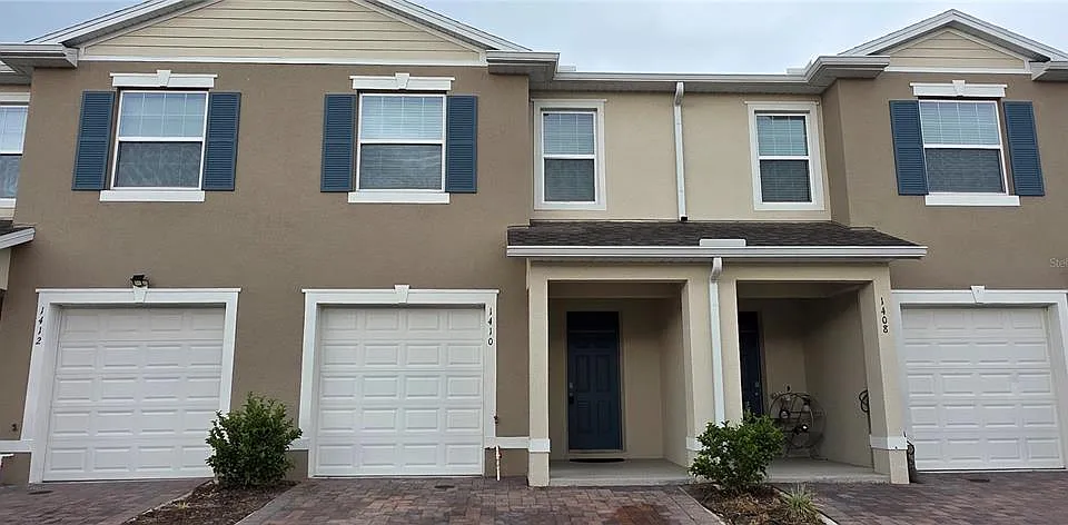1410 Isleta Loop