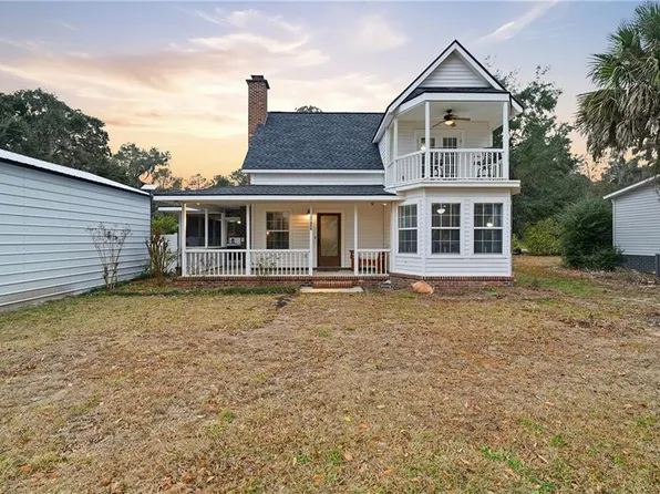 770 Hickory Bluff Dr, Waverly, GA 31565