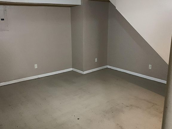 5th image of 4239 Redick Ave