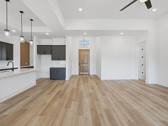 4th image of 1202 Ada St