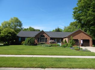 2405 Flemming Rd, Valparaiso, IN 46383