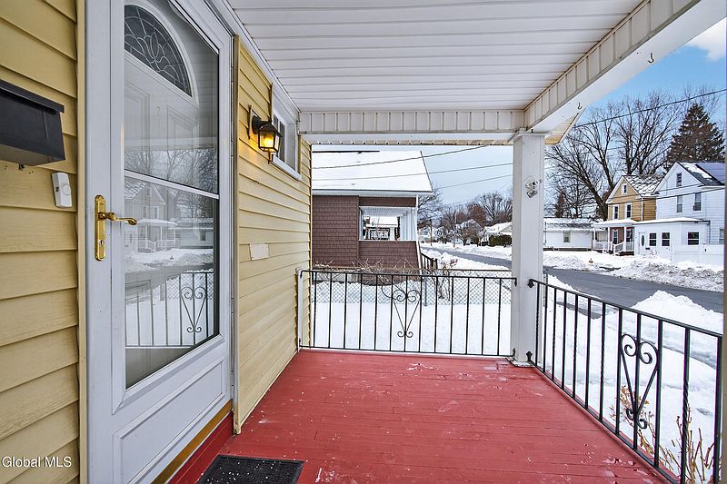 4th image of 174 6th Street