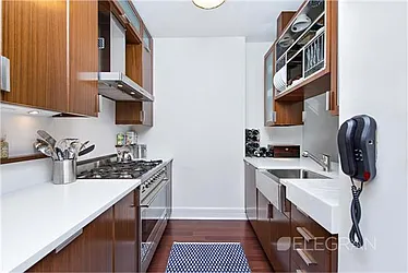 Rented by (Legacy) Elegran