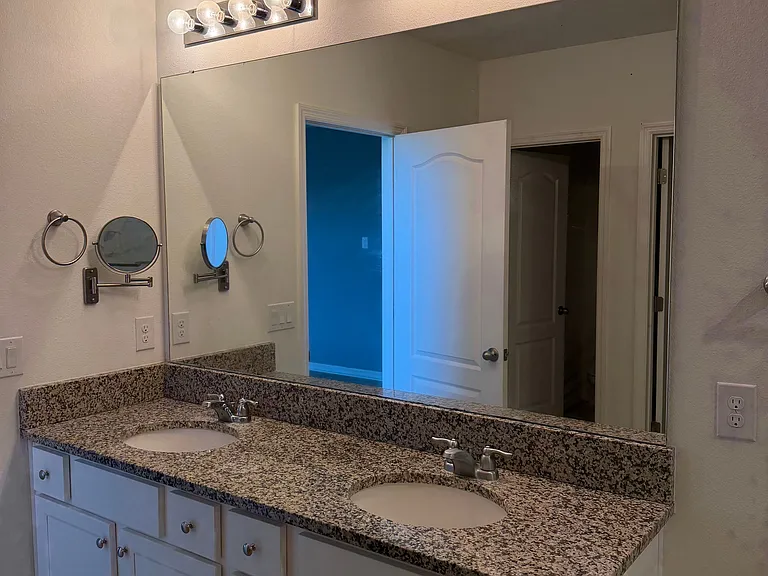 327 Lazio Cir — Photo 14