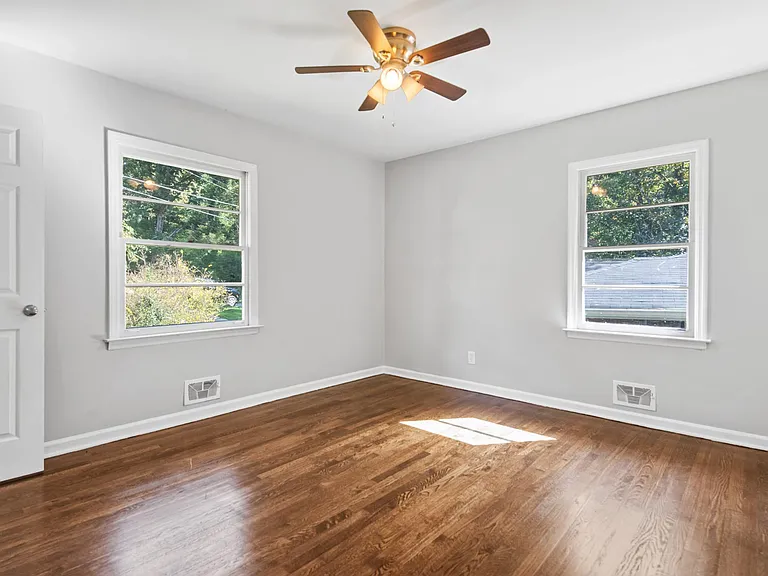 2809 Rockcliff Rd — Photo 14