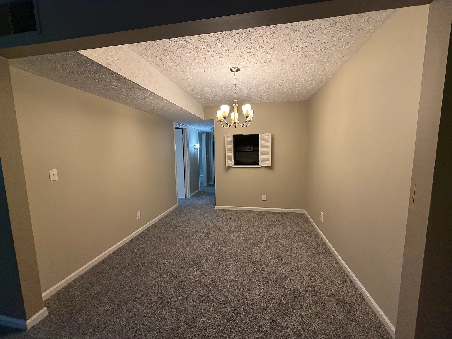 3815 Grandview Ave — Photo 2