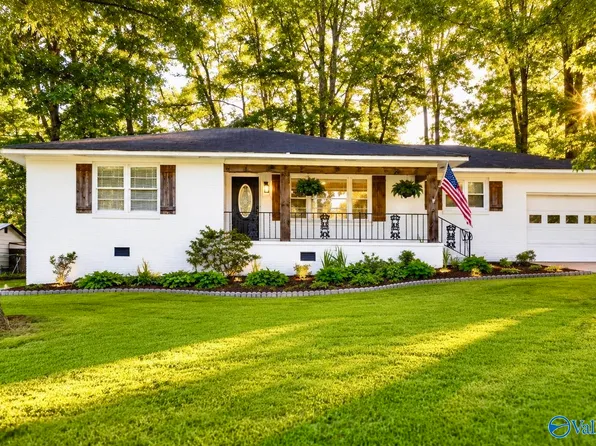 808 12th Ave NW, Arab, AL 35016
