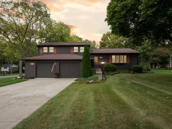 3616 N Appell Dr, Port Clinton, OH 43452