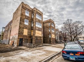 1807 S St Louis Chicago, IL 60623