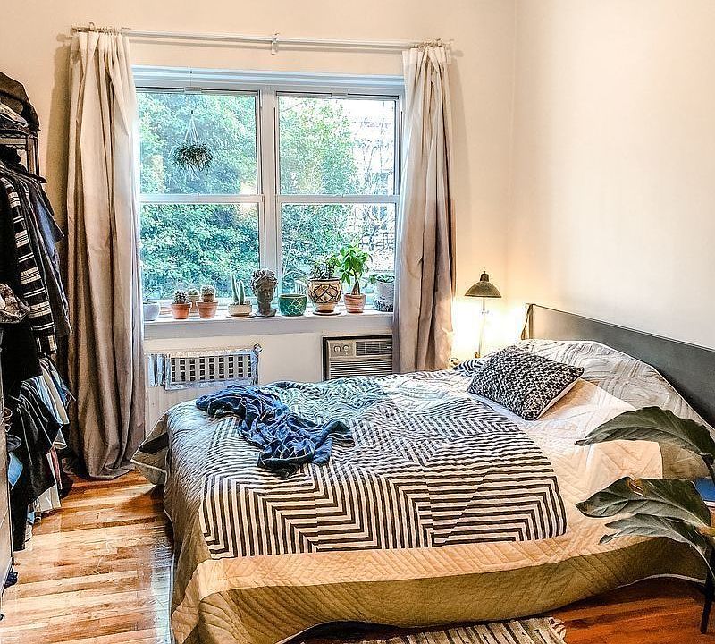 1st image of 40 Grove St APT 4